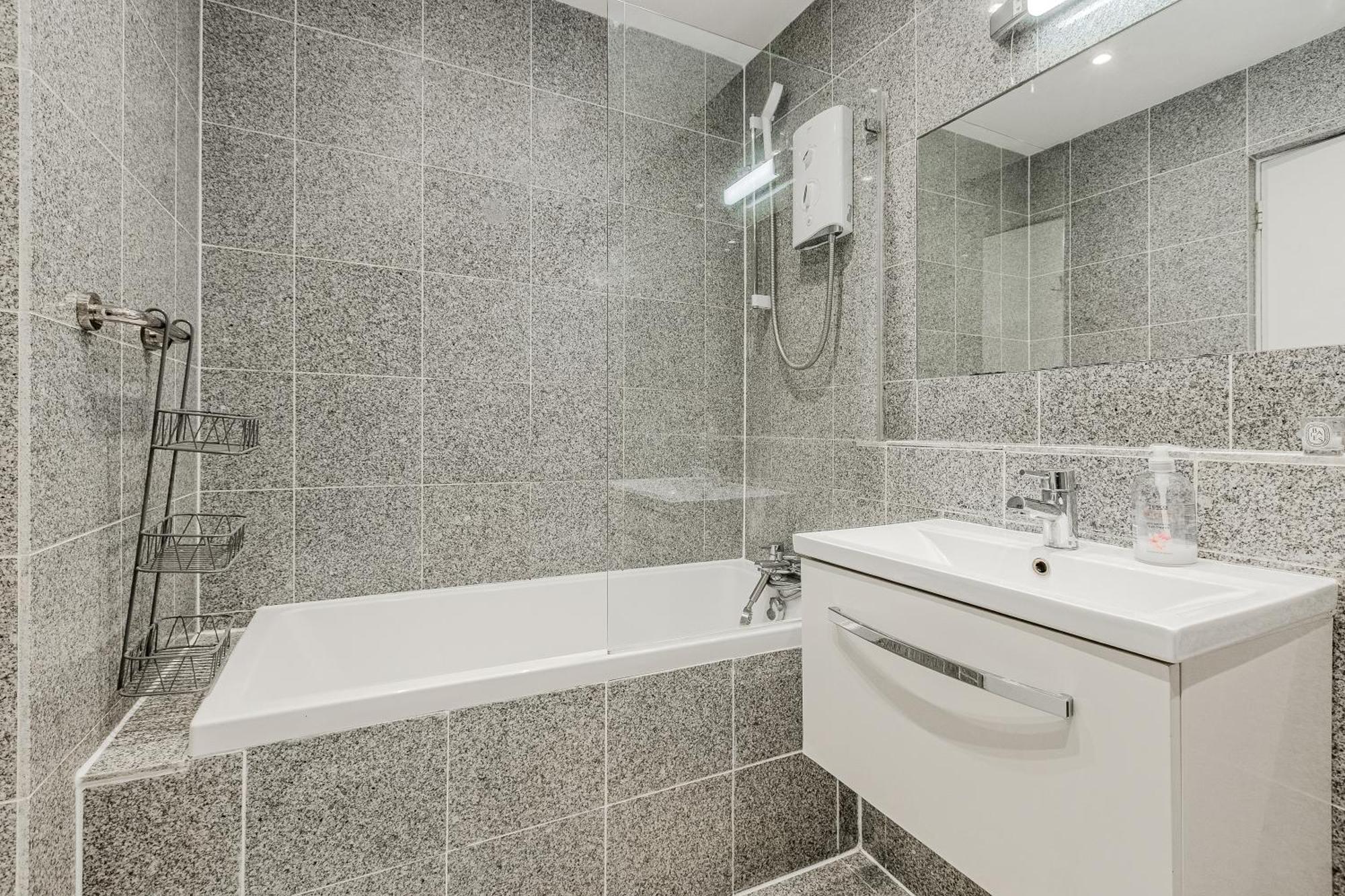 לונדון Stunning Central 2Br Flat Btw Soho & Covent Garden מראה חיצוני תמונה